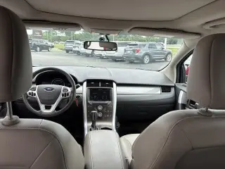 Ford Edge 2011 SEL 4dr Crossover