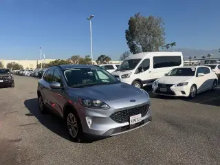 Ford Escape 2022 SEL 4dr SUV