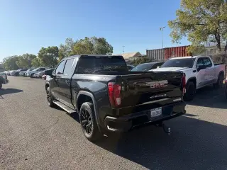 GMC Sierra 1500 2023 4x4 Elevation 4dr Crew Cab 5.8 ft. SB