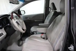 Toyota Sienna 2014 AWD XLE 7-Passenger 4dr Mini-Van