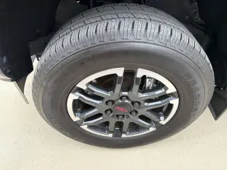 Toyota Tacoma 2024 4x2 TRD Sport 4dr Double Cab 5.0 ft SB