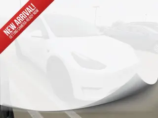 Tesla Model Y 2023 AWD Performance 4dr Crossover
