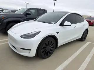 Tesla Model Y 2023 AWD Performance 4dr Crossover