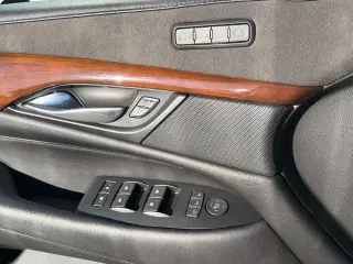 Cadillac Escalade 2018 Premium Luxury 4dr SUV
