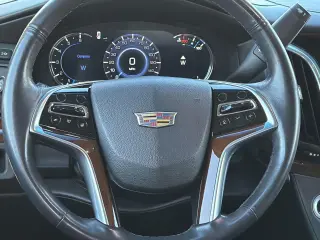 Cadillac Escalade 2018 Premium Luxury 4dr SUV