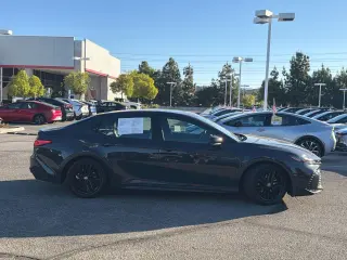 Toyota Camry 2025 SE 4dr Sedan