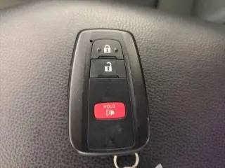 Toyota RAV4 2024 AWD XLE 4dr SUV