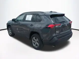 Toyota RAV4 2024 AWD XLE 4dr SUV