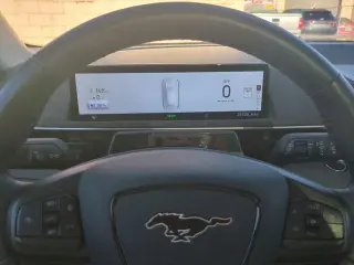 Ford Mustang Mach-E 2023 AWD Premium 4dr SUV