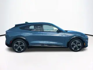 Ford Mustang Mach-E 2023 AWD Premium 4dr SUV