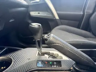 Toyota RAV4 2015 XLE 4dr SUV