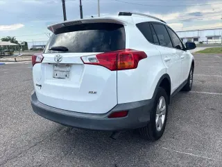 Toyota RAV4 2015 XLE 4dr SUV