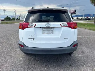 Toyota RAV4 2015 XLE 4dr SUV
