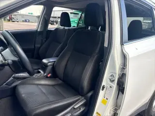 Toyota RAV4 2015 XLE 4dr SUV