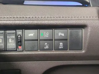 Honda Odyssey 2018 Elite 4dr Mini-Van