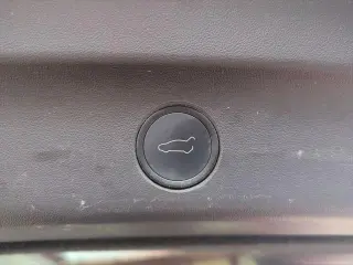 Tesla Model Y 2021 AWD Long Range 4dr Crossover
