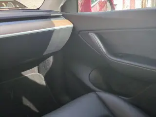 Tesla Model Y 2021 AWD Long Range 4dr Crossover