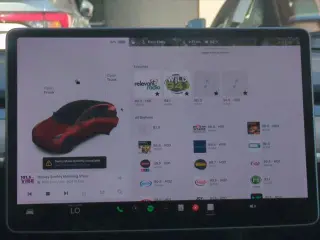 Tesla Model Y 2021 AWD Long Range 4dr Crossover