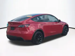 Tesla Model Y 2021 AWD Long Range 4dr Crossover