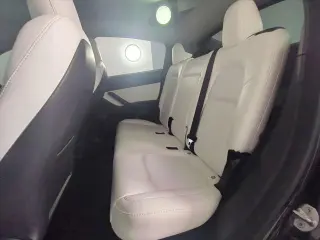 Tesla Model Y 2021 AWD Long Range 4dr Crossover