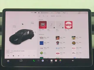 Tesla Model Y 2021 AWD Long Range 4dr Crossover
