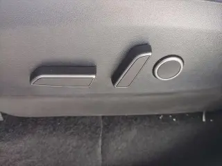 Tesla Model Y 2021 AWD Long Range 4dr Crossover