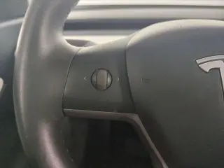Tesla Model Y 2021 AWD Long Range 4dr Crossover