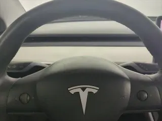 Tesla Model Y 2021 AWD Long Range 4dr Crossover