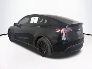 Tesla Model Y 2021 AWD Long Range 4dr Crossover