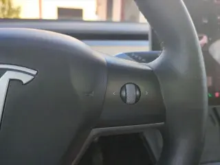 Tesla Model Y 2024 AWD Long Range 4dr Crossover