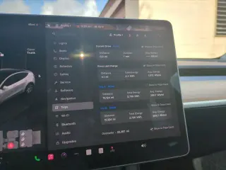 Tesla Model Y 2024 AWD Long Range 4dr Crossover