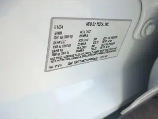 Tesla Model Y 2024 AWD Long Range 4dr Crossover
