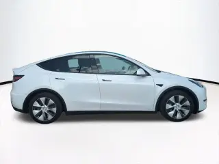 Tesla Model Y 2024 AWD Long Range 4dr Crossover
