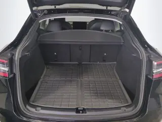Tesla Model Y 2023 AWD Long Range 4dr Crossover