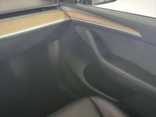 Tesla Model Y 2023 AWD Long Range 4dr Crossover