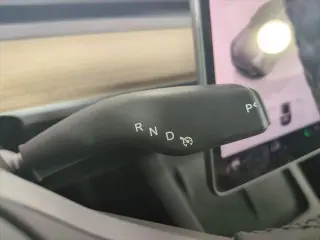 Tesla Model Y 2023 AWD Long Range 4dr Crossover