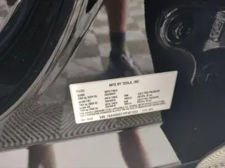 Tesla Model Y 2023 AWD Long Range 4dr Crossover