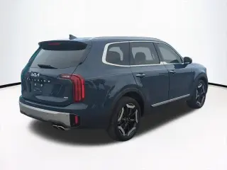 Kia Telluride 2023 AWD S 4dr SUV