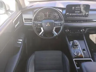 Mitsubishi Outlander 2024 SE 4dr SUV