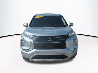 Mitsubishi Outlander 2024 SE 4dr SUV