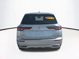 Mitsubishi Outlander 2024 SE 4dr SUV