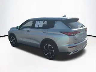 Mitsubishi Outlander 2024 SE 4dr SUV