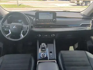 Mitsubishi Outlander 2024 AWD SE 4dr SUV