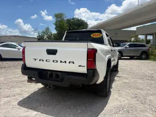 Toyota Tacoma 2025 4x2 SR 4dr Double Cab 5.0 ft SB