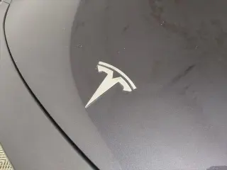 Tesla Model Y 2024 AWD Long Range 4dr Crossover