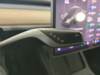Tesla Model Y 2024 AWD Long Range 4dr Crossover