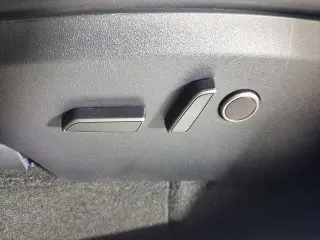 Tesla Model Y 2024 AWD Long Range 4dr Crossover