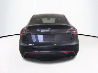 Tesla Model Y 2024 AWD Long Range 4dr Crossover