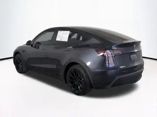 Tesla Model Y 2024 AWD Long Range 4dr Crossover