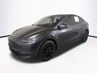 Tesla Model Y 2024 AWD Long Range 4dr Crossover
